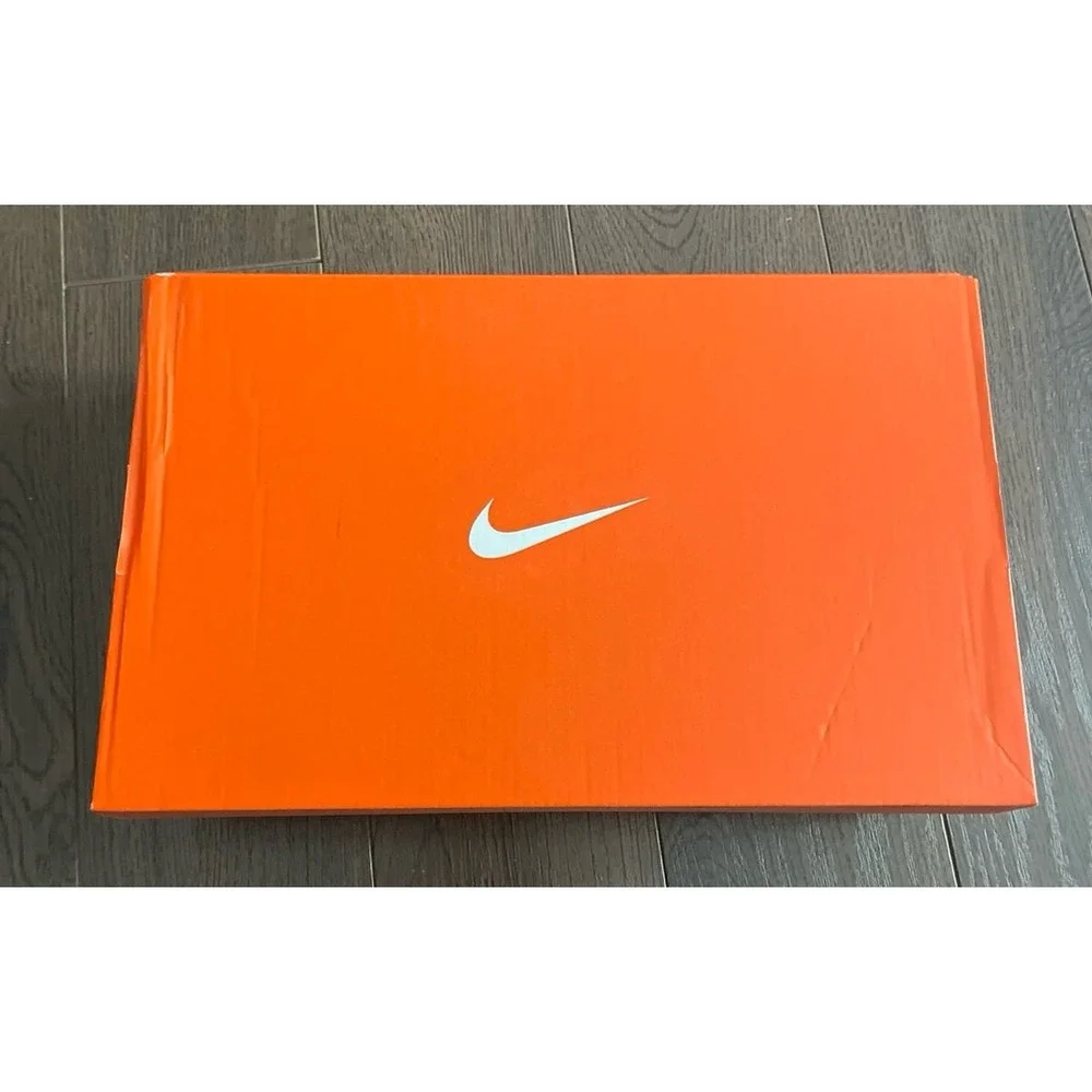 Nike empty‎ shoe box